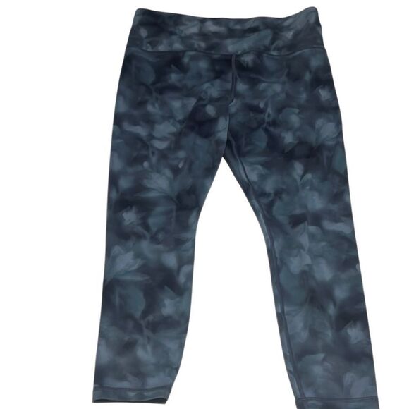 Athleta Elation Serene Riviera Blue Printed 7/8 Tight Leggings Size Large - Picture 3 of 13